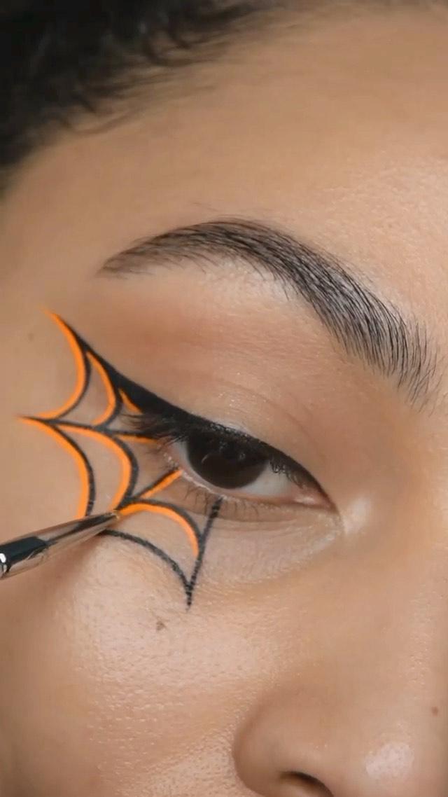 Cruelty-free Halloween Make-Up