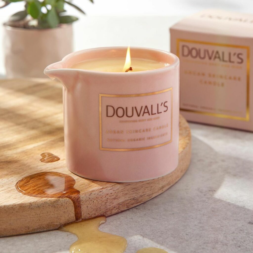 Douvall's - Make your own Natural Aromatherapy Soy Wax Candle Kit Gift